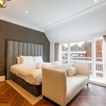 34 Coney Street - The Milliners Apartmán *